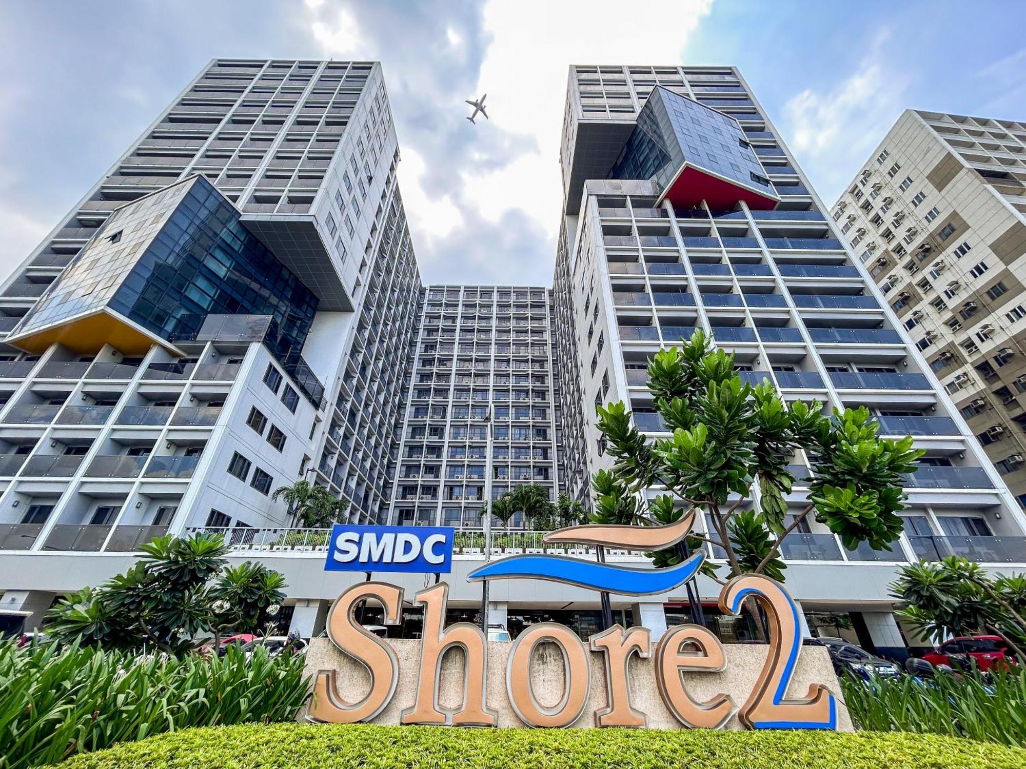 2 Side-By-Side P00L Front Condos, 6 Beds, 2 Cr, 2 Kitchen For 10 Guests At Moa Manila Exterior photo